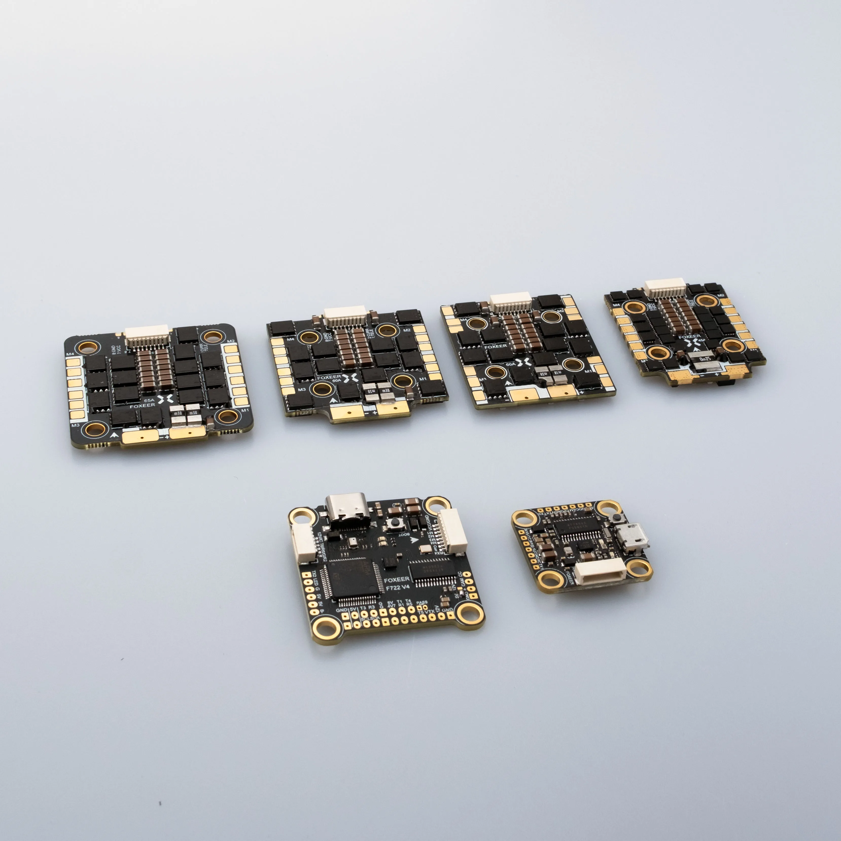 وحدة تحكم الطيران Foxeer Reape - مراجعة Foxeer Reaper F4 128K 65A Esc وسعره